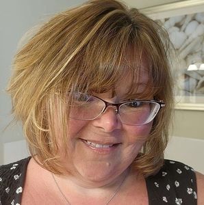 Meet your Posher, Carol